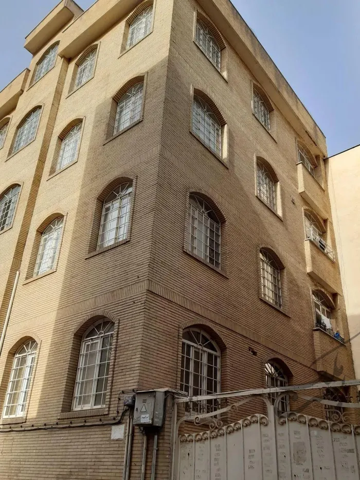 آپارتمان در جمهوری خیابان دانشگاه | فروش مسکونی | آپارتمان | تهران | جمهوری | پست ملک