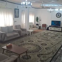 اجاره  واحد تجاری ۱۱۰ متری  کنار کوچه دادگستری